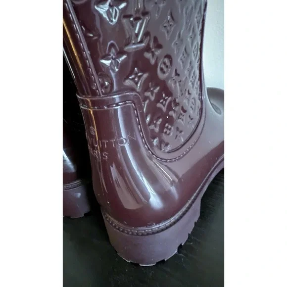 Authentic Louis Vuitton Tall Rain Boots Burgundy Color Size 39 - X listing - Picture 5 of 12